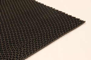 أرضية  مانعة للانزلاق 8 ملم لون اسود